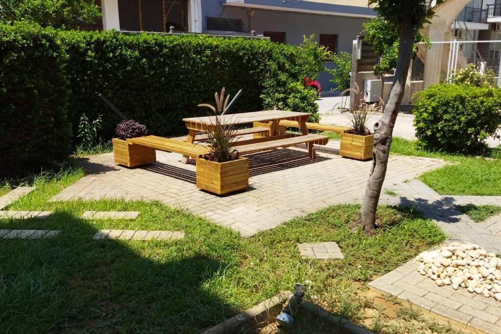 Μονοκατοικία Με Κήπο Στη Θάλασσα. Corinth 외부 사진